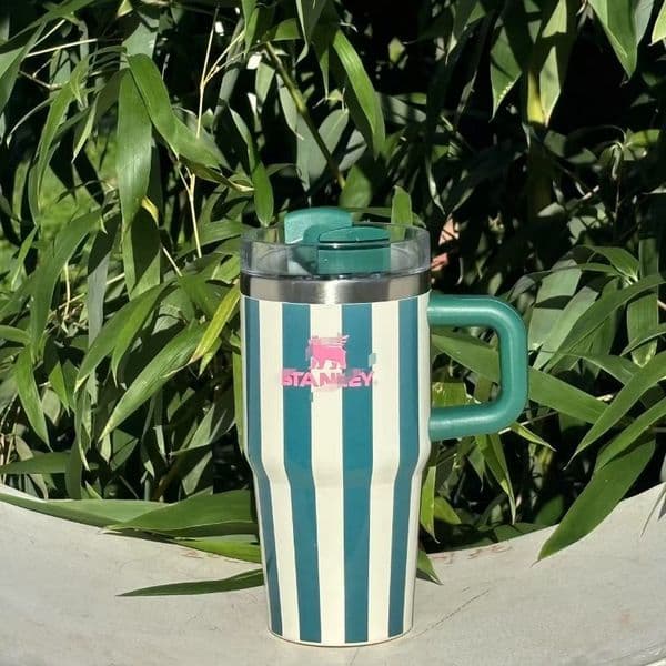 Eco-Friendly Heat Retention 20 Ounce Striped Reusable Tumbler with Easy-Carry Grip