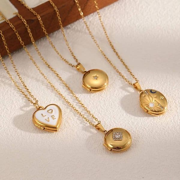 Valentine's Day Personality Design Stainless Steel Can Be Opened And Closed Oval Photo Album necklace Valentine Gift for Her ddmytues