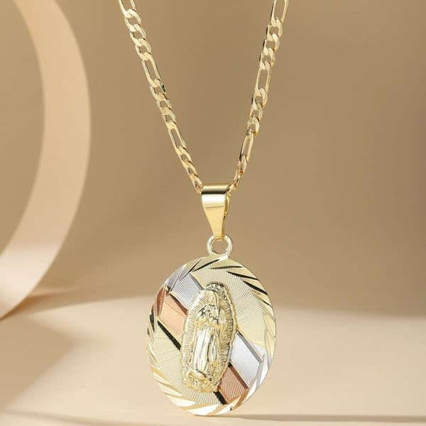 Virgin Mary pendant Fashionable and unique unisex E-commerce High-End Design Fashionable Personality Pendant Carved Copper Gold-Plated Religious Necklace