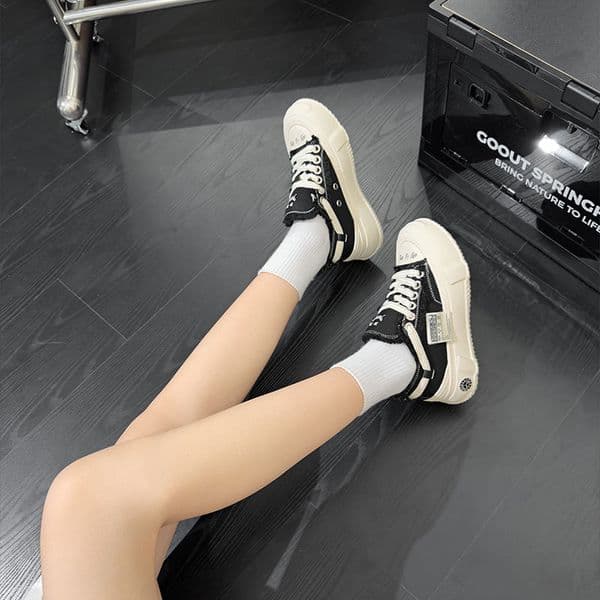 Niche canvas inner high sneakers, trendy 2025 autumn new style, thick soled campus student women's shoes, thick soled loafers