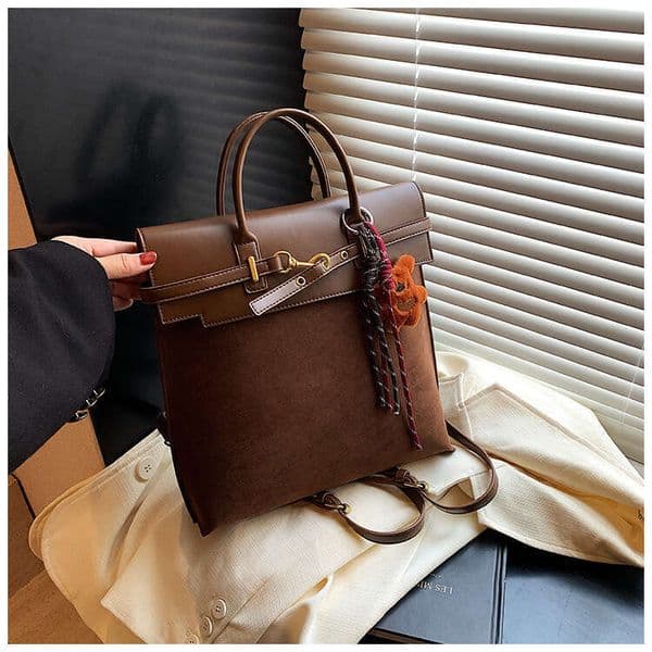 Free shipping High-End Retro Motorcycle for Women 2026 New Niche Commuter Large Capacity Single Double Shoulder Backpack