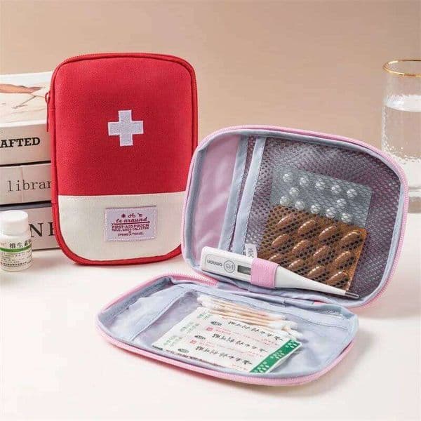 WWW Portable Medicine Storage Bag Camping Emergency First Aid Kit Organizer Survival Home Outdoor Travel Pill Case 26W0121
