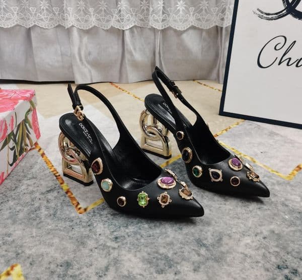 Brand Master's latest design women's sandals Letter-embossed heel sandals, 11cm Adorned with rhinestone buckle detailing Genuine leather construction Sizes 34-43