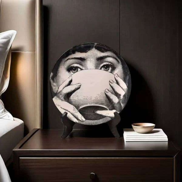 Elegant 8-Inch Retro Ceramic Decorative Plate - Modern Woman Design, Microwave Safe, Ideal for Living Room, Bedroom, Office, Cof 26Y0118