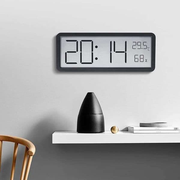 Large Screen LCD Digital Wall Humidity Temperature Electronic 12/24H Format Date Week Display Desktop Clock Bedroom 26L0122