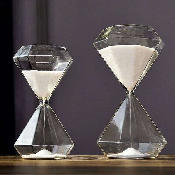 5/15/30min Personalized Transparent Diamond-Shape Hourglasses Wear-Resistance Desktop Decoration For Living Room Bedroom Decor 26H0122