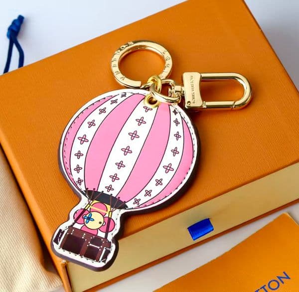 2026 Latest hot models 2 New Keychain Chocolate keychain Premium Leather & Aluminum Designer Key Chain Holder Stylish Keyring Jewelry999
