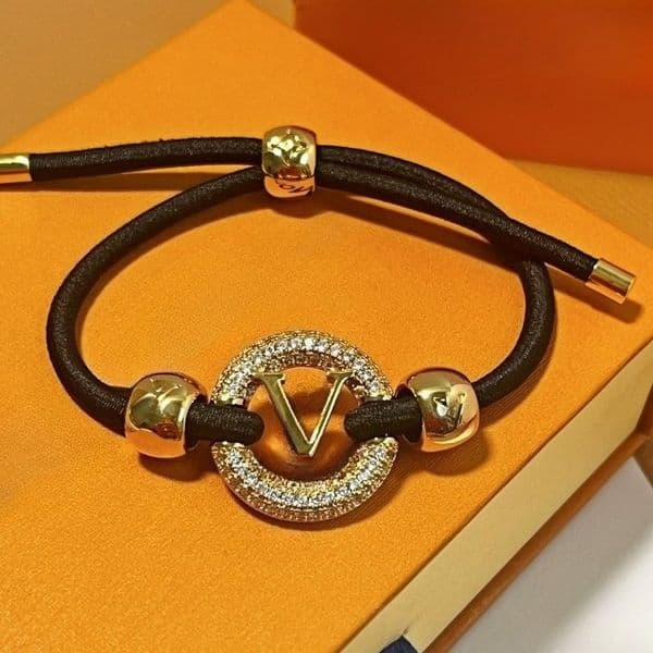 Designer Bracelet for Men and Women Buckle Cord Bracelet Adjustable Size Bracelet Luxury Letter Bracelet Bangle Cuff Chain High-quality Jewelry Gifts with Box