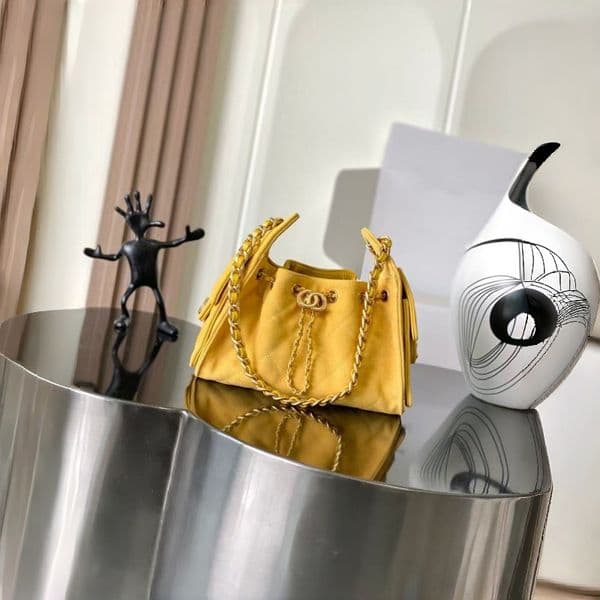 Top Designer Wanderer Shoulder Bag Pulling Rope Chain Wanderer Bag Luxury Bucket Bag High Quality Women's Leather and Deer Fleece Handbag Multi Pocket Design
