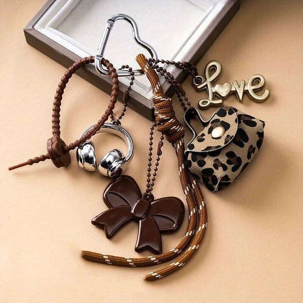 Maillard Braid Rope Exquisite Cute Leather Pendant Charm With Mini Bow Women Luxury Bag Key Chain Mobile Phone Decor