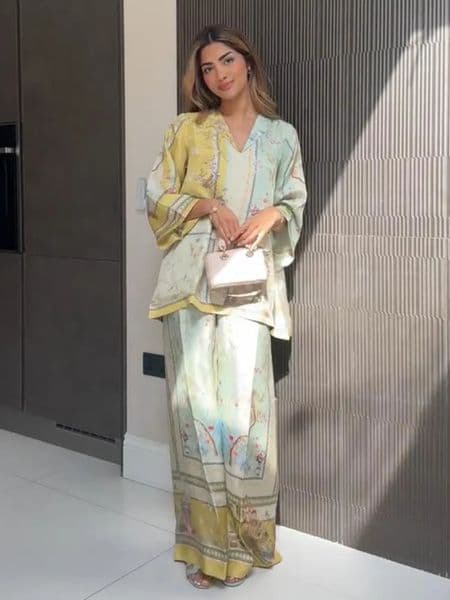 Fashion Womens Printed Long Pants Set Chic V Neck Long Sleeve Shirt Loose Wide Leg Trousers Suit Summer Female 2 Pcs Set Street 260122BJ
