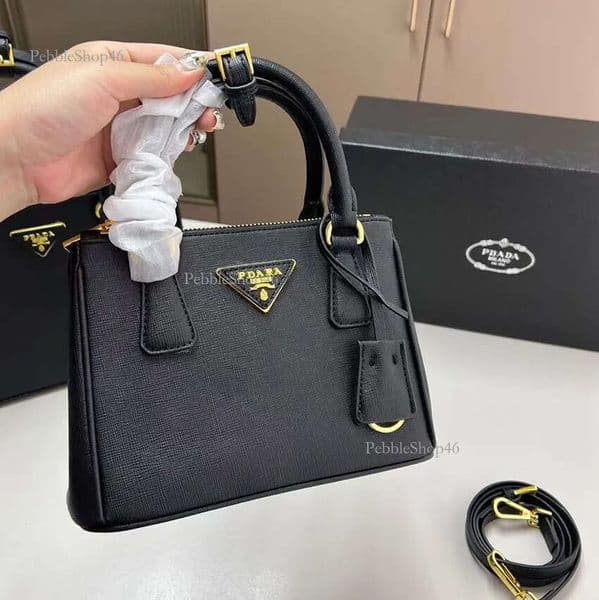 p bag Galleria handbag Designer bag triangles bag Luxury bag Classic killer bag Handbag Leather crossbody bag Double zipper storage Shoulder bag 705