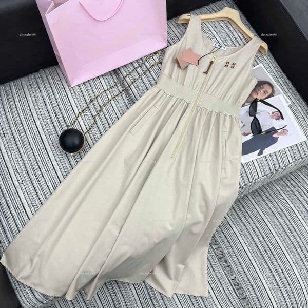 Fashion women dress girls top designer clothes women fit-and-flare skirted sleeveless dress A025X01N072