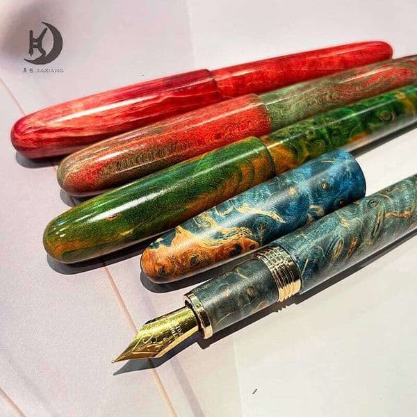 Natural Stabilized Wood Fountain Pen, Fine Nib Carving Handcraft Pen with Converter Grass Green/Red/ blue 26Y0126