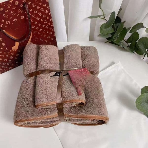Trendy Brand Beach Couple Bath Two-Piece Set Home Embroidered Towel B2