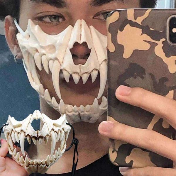 Party Skull Long Teeth Demon Skeleton Half Face Wolf Dragon Tiger Houjuu Nue Mask Cosplay Halloween Costume Props 26Y0127