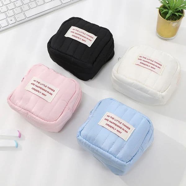 Cute Small Cosmetic Lipstick Tampon Data Cable Travel Portable Storage Bag Women Purse Handbags Pouch In Make Up Bags Organizer 260127