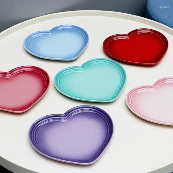 Plates Solid-color Ceramic Heart Plate Porcelain Sushi Western-style Kitchen Dinnerware Shallow Tableware Serving Dish Microwave
