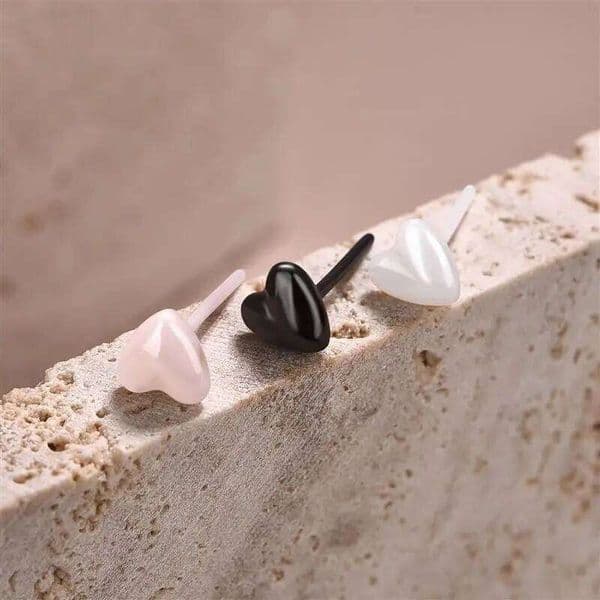 1 Pair Ceramic Heart Ears Classic Simple Earbone Small Earrings Ear Bone Lip Piercing Body Jewelry Accessory 26W0129