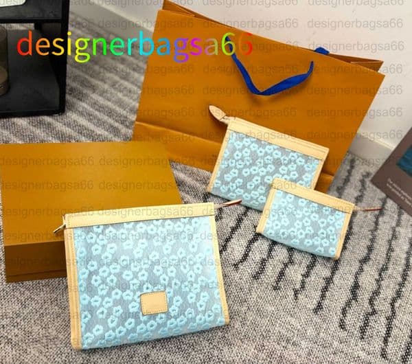 Luxury Jelly makeup bag cosmetic plastic bag Designers washing bags Women clutch bag three in 1 fashion Travel Waterproof Toiletry Bag storage bag cosmetic bags