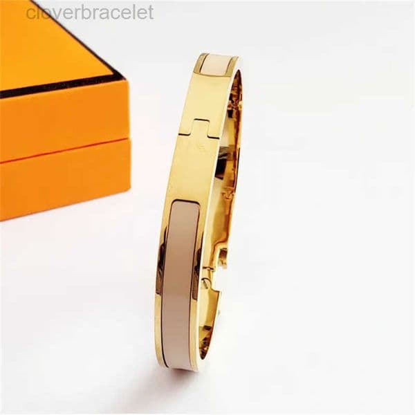 Luxury High Designer Quality Design Bangle Stainless Steel Bracelets Classic Jewelry Bracelets for Men and Womencategory