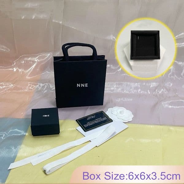 Gift Wrap black box bag for jewelry perfume earrings rings necklaces bracelets brooches belts printed letters packing box bag with ribbons