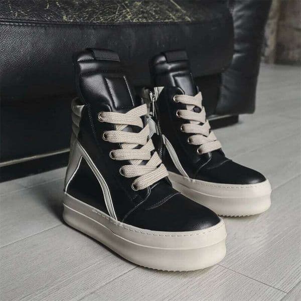 Authentic men's shoes, casual women's street photography, cool, windproof winter waterproof fashionable design thick soled shoes
