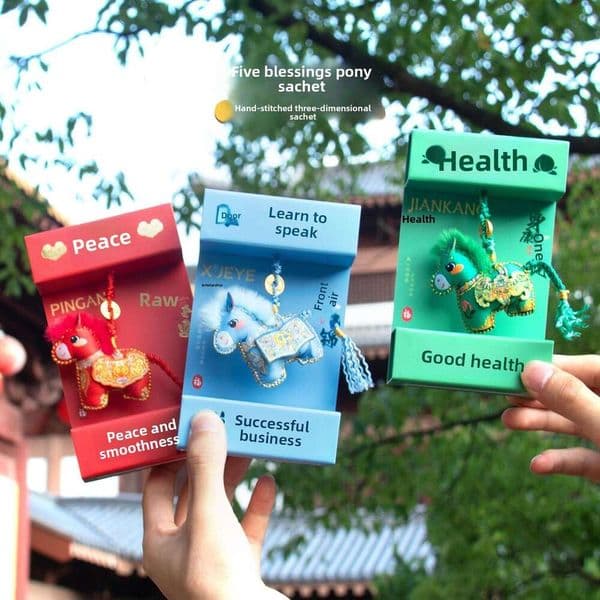 2026 New Cultural And Creative Pendant 3D Little Ornament Year Of The Horse Gift Peace Alet Good Luck Sachet QIAOWANTONG SPLELED Toy