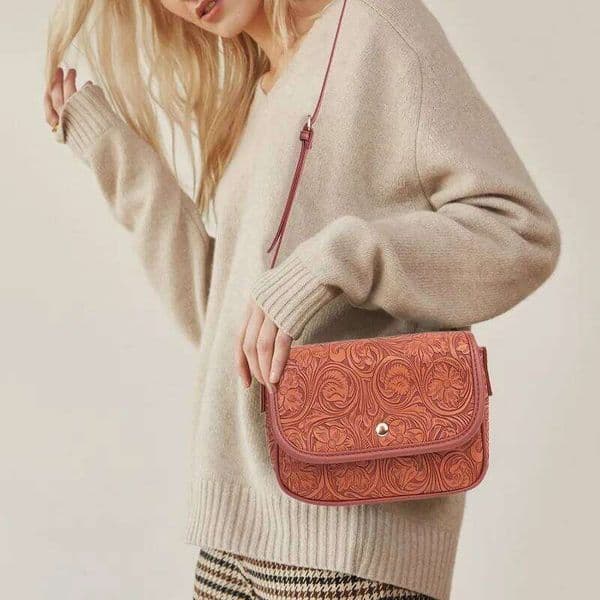 2025 New Women's Leather Flip Cover Classic Small Square Fashion Flower Pattern Crossbody Multi Functional Commuter Bag
