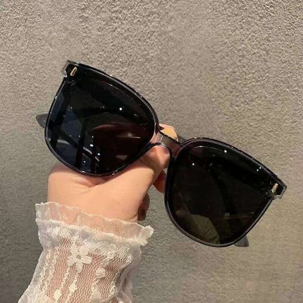 New Fashion Square Women's Sunglasses Retro Rice Nail Metal Outdoor Sun Shading Sports Glasses For Men And Women H260130