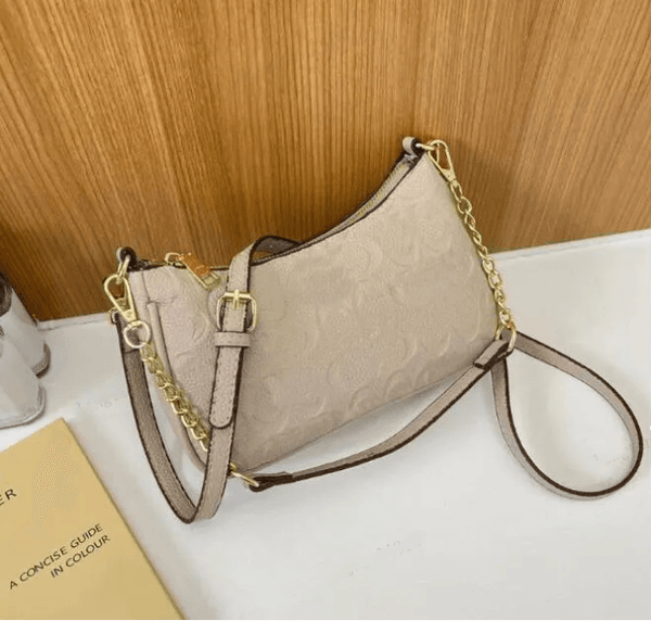 Designer Underarm Small Handbags Women Shoulder Bag Soft Teri Hobo Half-moon Ladies Baguette Chain Strap Croissant Bags Pink Purse Evening Bags 19