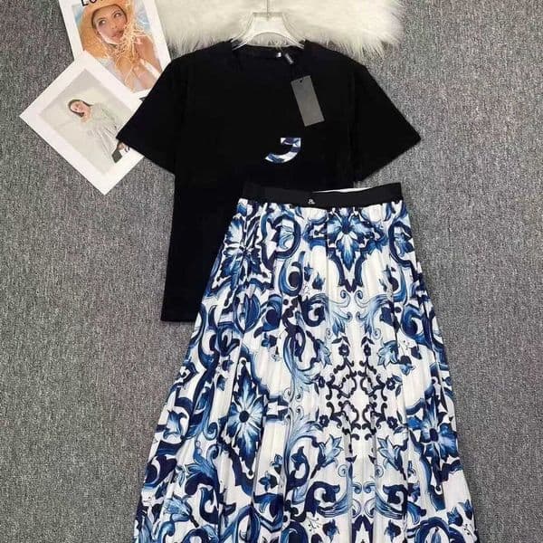 dresses for woman Luxury womens designer clothing summer t shirt dress Embroidery letter Blue white Ceramics print Pleated skirt Casual Loose fit beach Dress