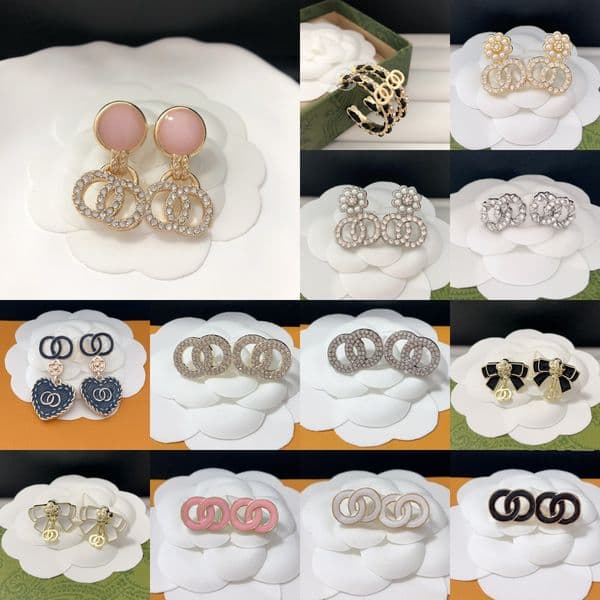 18 Style Earrings Designer Ear Stud Crystal Pearl Studs High Quality Metal Letter Earring for Women Chic Wedding Earrings and Special Occasions