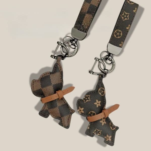 Keychain French Bulldog PU Leather Keychain Vintage Pattern Pendant Bag Charm Car Key Accessory Fashion Gift for Men and Women