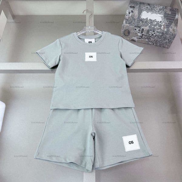New baby T-shirt set Summer boys girls tracksuits kids designer clothes Solid color T-shirt and shorts A185X05N035