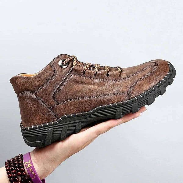 2026 Spring New Style Men's Fashion Hand-Embroidered Shoes, Ankle Boots with Flat Soles and Laces for Casual Wear