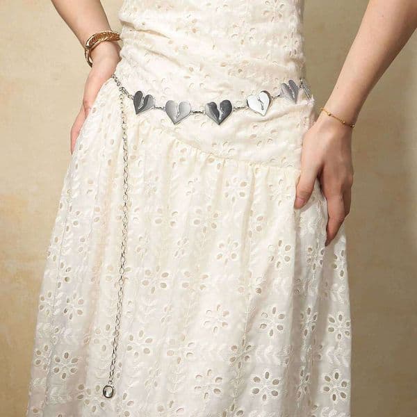 New heart-shaped fashion waist chain, a unique style high-end feel, suitable for pairing with skirts and pants. H260228