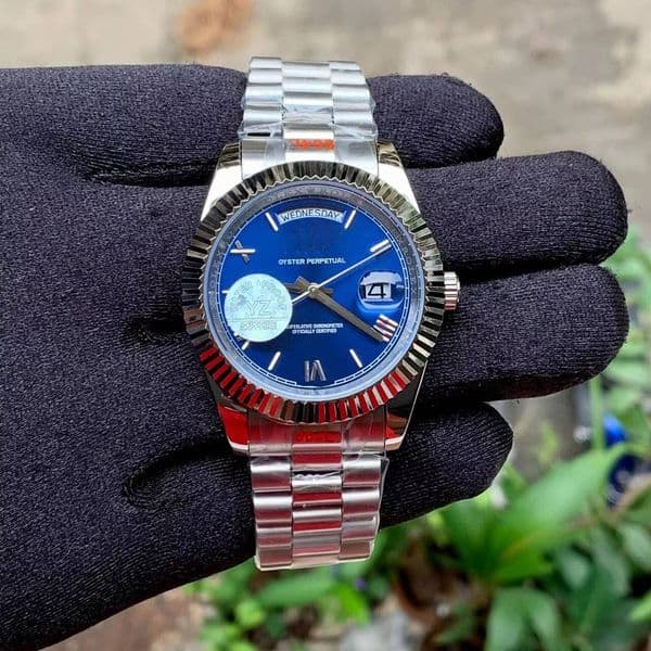 Luxury Automatic Mechanical High Quality Sunray Blue Dial Fluted Bezel Sapphire Glass President Stainless Steel Men Watch