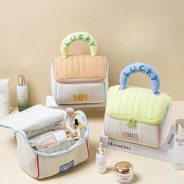 Cute House Cosmetic Large Capacity Cottage Wash Portable Storage Gift Bag 26W0302
