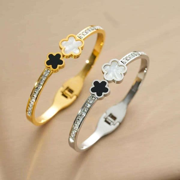 Stainless Steel Fashion Shell Flower Bangles Women Trendy Shiny Zircon Can Open Bracelets Hand Accessories Gifts for Friends XJ260302