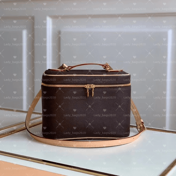 Designer Bucket Bag Makeup Case Classic Cosmetic Leather Women Shoulder Tote Presbyopic Purse Cosmetic Shell BB Shoulder Bags Duffle Handbag Hiking Backpack