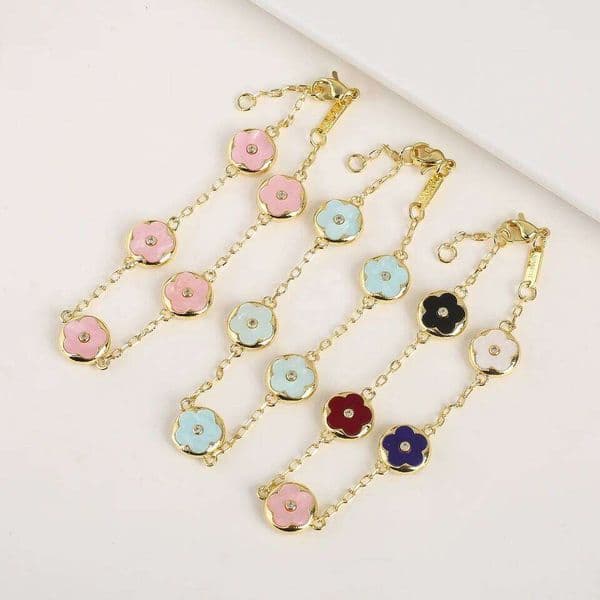 Trendy Creative Adjustable Round Five Leaf Flower Gold-Plated Bracelet Luxury for Women Daily Party Jewelry Accessories Clover C260303