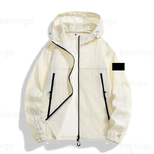 Men jacket designer fashion badge long sleeved zipper casual jacket top outdoor windproof sun protection hooded jacket men women clothing Asian sizes