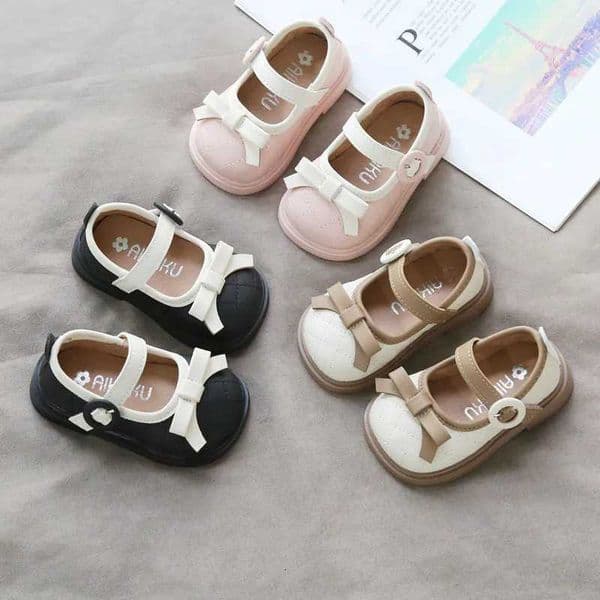 Soft Soled Anti Slip Baby Girl Shoes Spring New Chil Walk Shoe Simple Bow Brand Trendy Baby Shoe Versatile Fashion Casual Shoes X260303