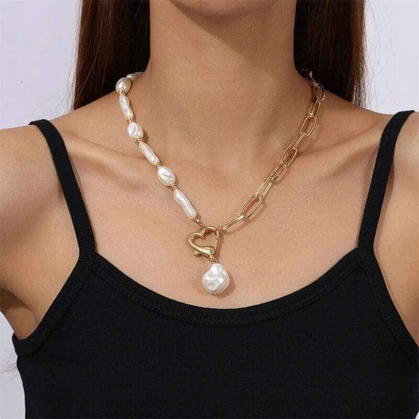 Fashion Handmade Imitation Pearl Choker for Women Hollow Love Heart Necklace Girls Party Festival Jewelry Gifts H260304
