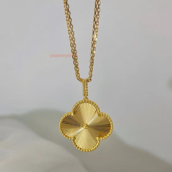 Designer Vanly Cleeef Necklace clover 25mm white mother-of-pearl sweater chain necklace for women luxury black agate pendant laser engraving jewelry