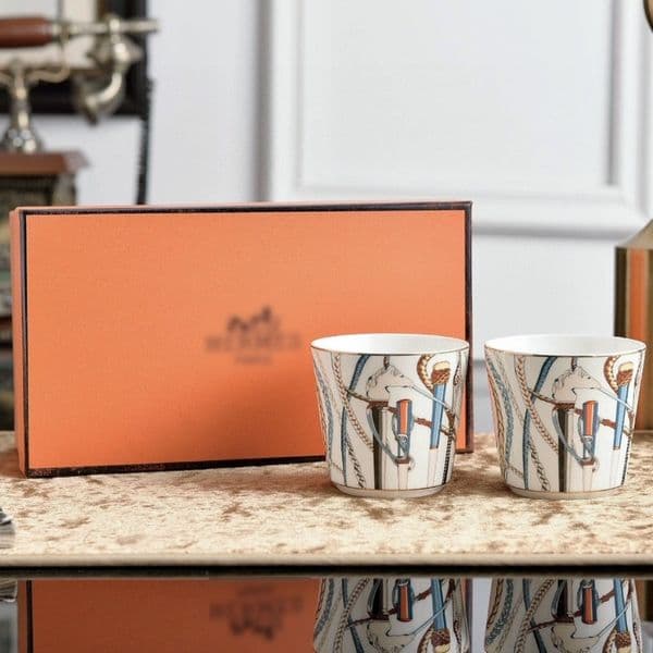 Elegant Floral Patterned Euro-Pair Cups for Morning Brews & Offices