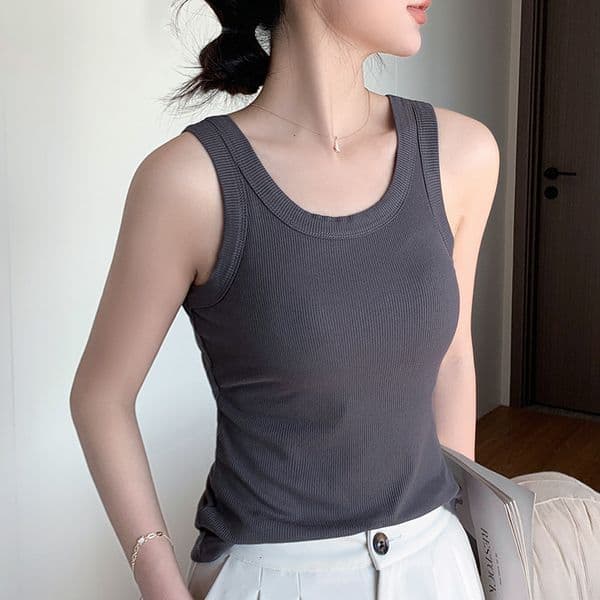 No Bra Needed Padded Ribbed Camisole For Women Summer Outerwear Thin Casual Designer Hoodie Designer Shirt Polo Shirt Innerwear Base Shirt