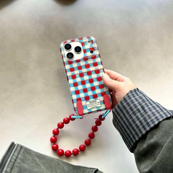 Ins Red Blue Checkered Pattern Heart Beads Wrist Strap Phone Case for iPhone 17 16 15 14 13 Pro Max Back Cover Fund 26L0304