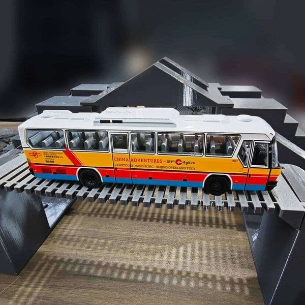 XCRATOYS BFC6120 Simulation Bus 1/64 RC Electric Remote Control Model Alloy Car Body Adult Children's Toys Z260304